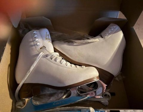 Leather skates like new - only $50! - 1