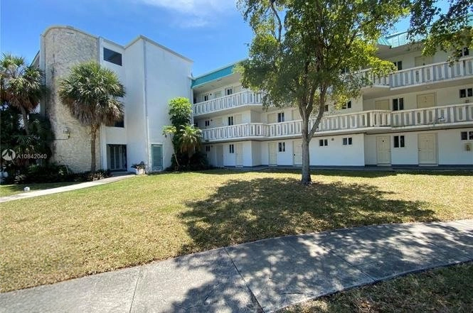 Inwestycja w Riviera Condos w North Miami!