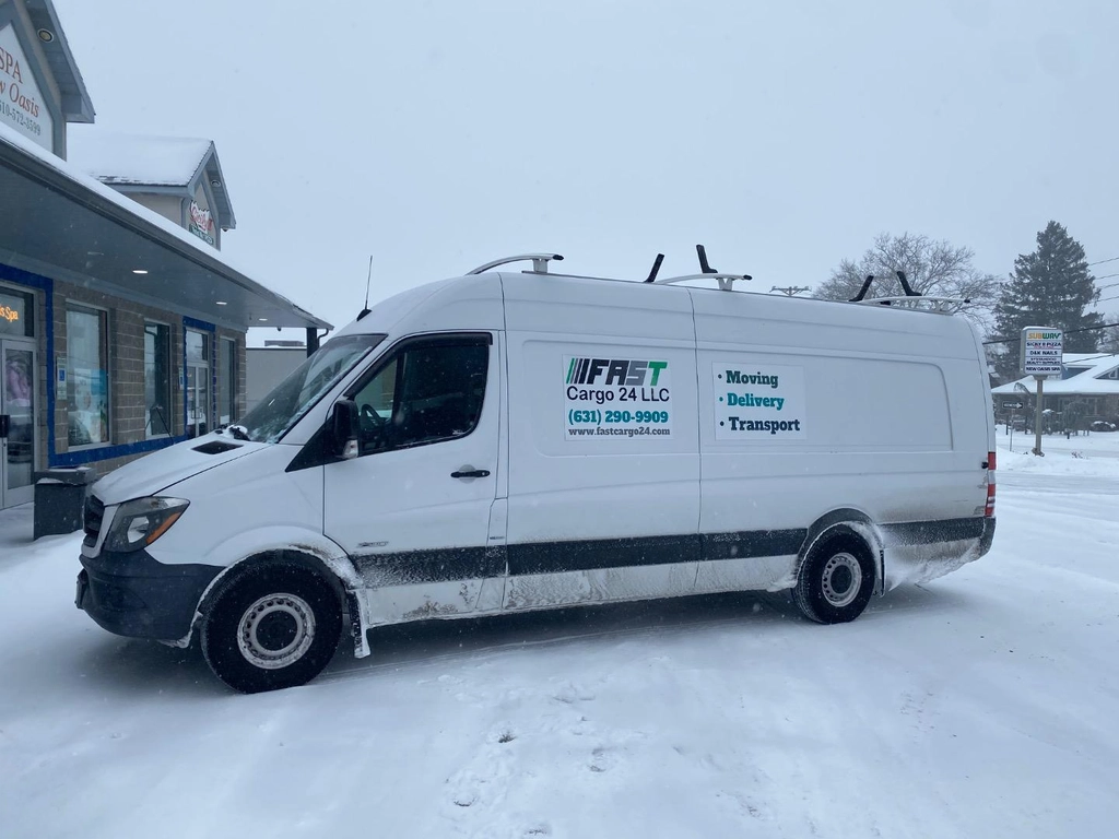 Transport i przeprowadzki z Fast Cargo 24 LLC - lokalnie i daleko!