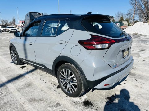 2021 Nissan Kicks SR - pełna wersja z kamerą 360 i systemem Bose - 2