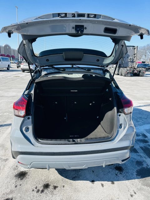 2021 Nissan Kicks SR - pełna wersja z kamerą 360 i systemem Bose - 3
