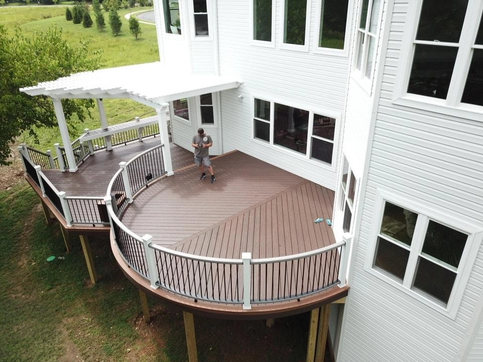 Najlepsza firma budowlana w NJ - Niestandardowe tarasy na zamówienie