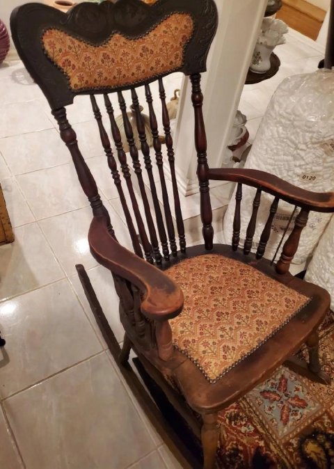 Rocking chair in excellent condition - unique piece from the 1880s!