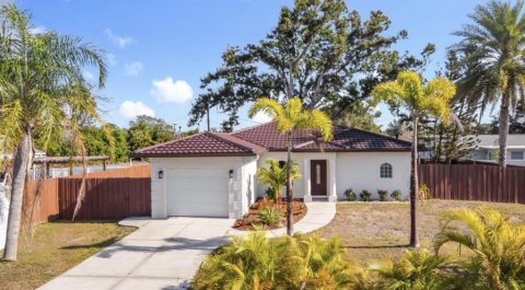 House for sale in Venice, FL - ready to move in! - 1