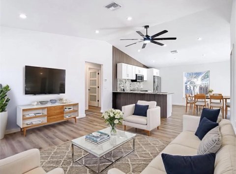 House for sale in Venice, FL - ready to move in! - 2