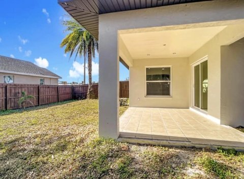 House for sale in Venice, FL - ready to move in! - 6
