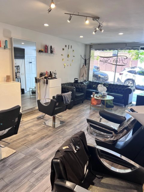 Wynajem krzesła w salonie fryzjerskim na Ridgewood, Queens - 3