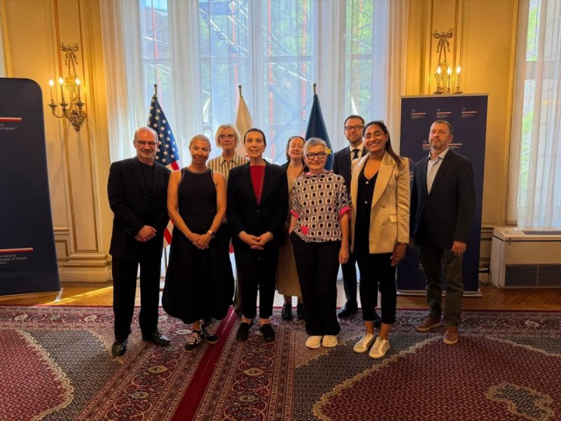 Książę-Chłop: Thaddeus Kosciuszko i wiek rewolucji autorstwa Alexa Storozynskiego wybrana do Kolekcji Książek Ambasadorów UE świętującej 250. urodziny Ameryki