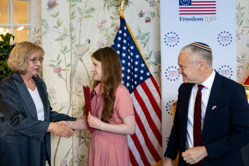 Young Historians Honored at the “Collective Portrait of the Century” Competition Finale