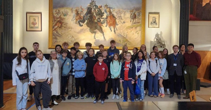 Polish School of General K. Pulaski with a Visit