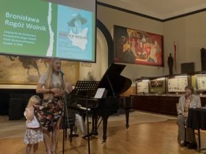 Dwujęzyczne spotkanie poetyckie z poezją ponownie odkrytej poetki Bronisławy Wolnik