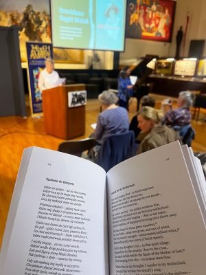 Dwujęzyczne spotkanie poetyckie z poezją ponownie odkrytej poetki Bronisławy Wolnik